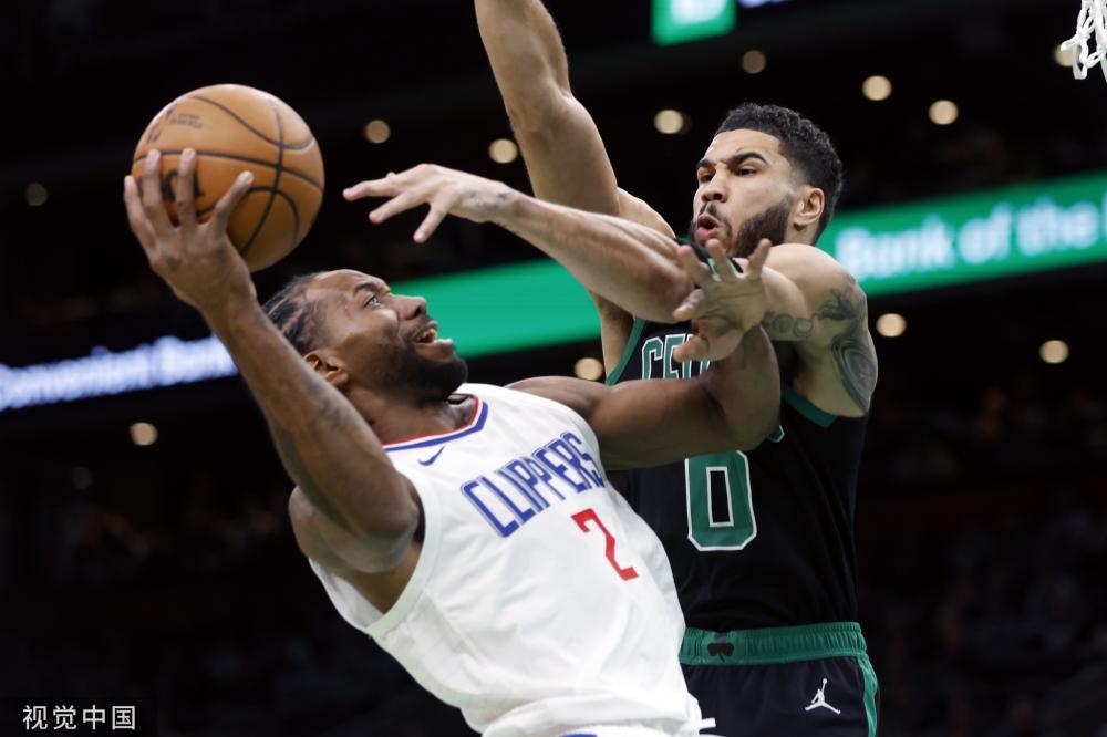 仍凭借自身 仍凭借自身