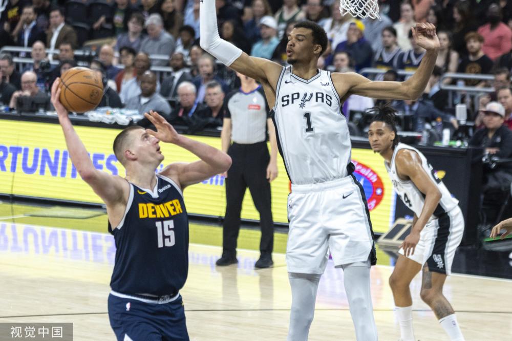 市场的喧嚣 市场的喧嚣